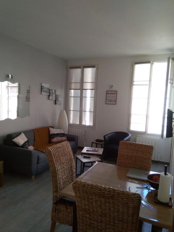 Nid Douillet Apartment Rochefort  Bagian luar foto